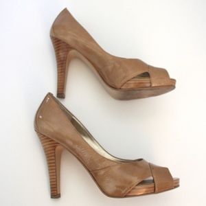 Nine West Gold/Beige Leather Open Toed Heels